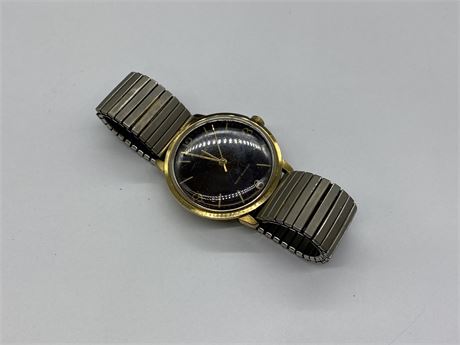 VINTAGE BLACK FACE TIMEX AUTOMATIC MENS WATCH