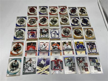 34 L/E NHL CARDS