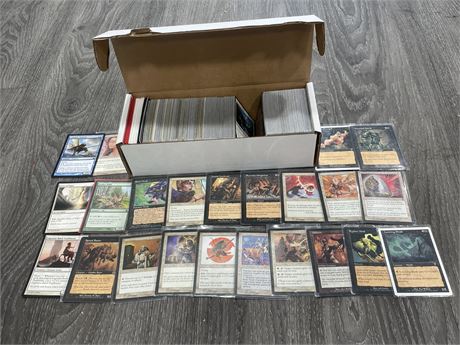 LOT OF VINTAGE MAGIC THE GATHERING CARDS