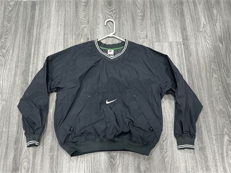 VINTAGE NIKE PULL OVER - SIZE M