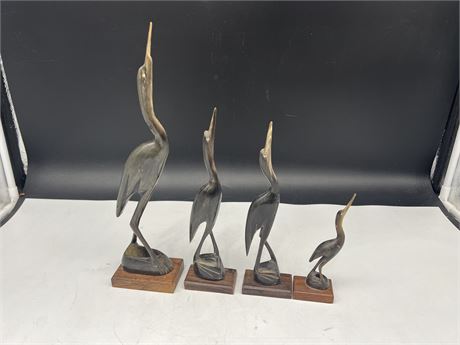 4 HAND CARVED HORN HERONS - LARGEST IS 12”