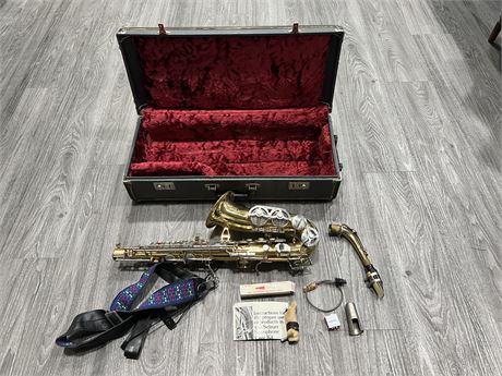 PAN AMERICAN SUPERTONE BAND MASTER SAXOPHONE W/ CASE AND ACCESSORIES