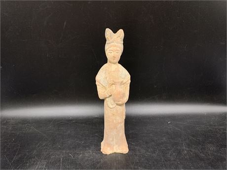 VINTAGE CHINESE CLAY FIGURINE