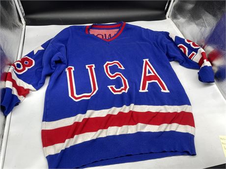 VINTAGE LOS ANCELES OLYMPIC SWEATER