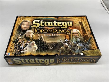 STRATEGO LORD OF THE RINGS TRILOGY EDITION GAME