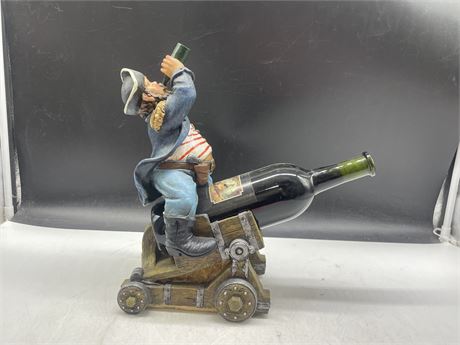 PIRATE ON CANNON WINE BOTTLE HOLDER WITH BOTTLE OF PORTO WINE