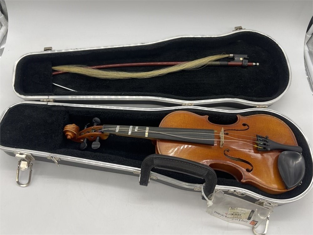 Urban Auctions - SUZUKI 1/4-SIZE ACOUSTIC VIOLIN - NEED NEW STRINGS