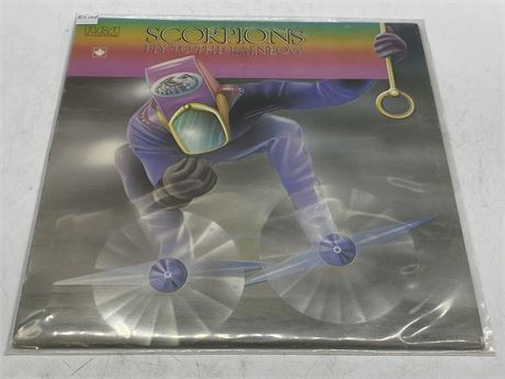 SCORPIONS - FLY TO THE RAINBOW - EXCELLENT (E)