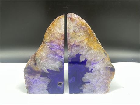 PAIR OF AGATE BOOK ENDS - 7” TALL