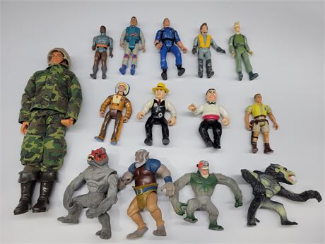 LOT OF DICK TRACY AND OTHER VINTAGE FIGURES