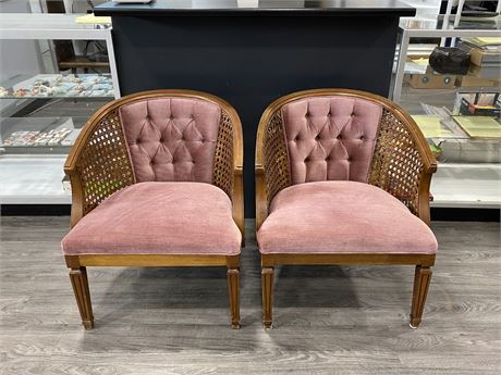 PAIR OF 2 VINTAGE CANE BARREL CHAIRS WITH PINK VELVET CUSHIONS