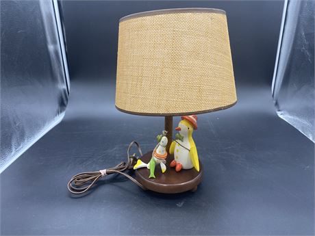 VINTAGE DECORATIVE NIGHT STAND LAMP