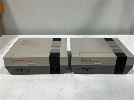 2 NINTENDO ENTERTAINMENT SYSTEMS - NO CORDS, UNTESTED