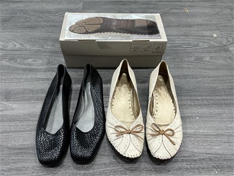 2 PAIRS OF LEATHER FLATS (SIZES IN PHOTOS)