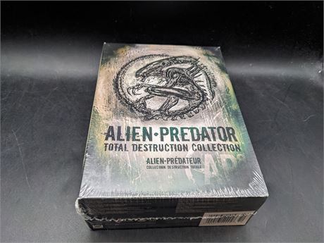 SEALED - ALIEN PREDATOR TOTAL DESTRUCTION COLLECTION (8 MOVIE PACK) DVD