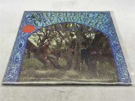CREEDENCE CLEARWATER REVIVAL - VG (light sleeve scratches)
