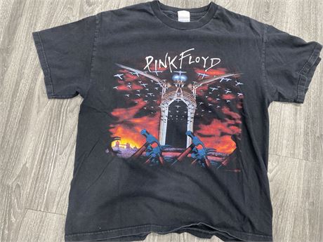 1997 PINK FLOYD THE WALL SHIRT LARGE