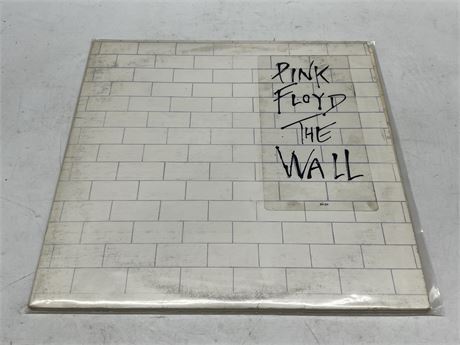 PINK FLOYD - THE WALL 2LP - VG (Slightly scratched)
