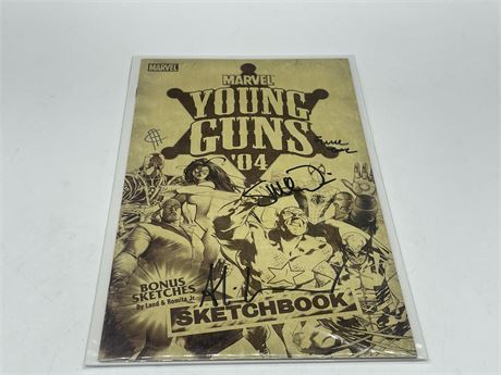 4x AUTOGRAPHED MARVEL YOUNG GUNS ‘04 - SEE PHOTOS FOR AUTO LIST