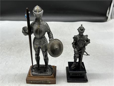2 KNIGHT IN ARMOUR STATUES (Tallest is 9”)