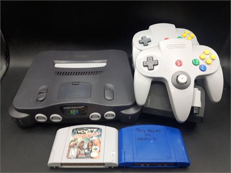 N64 CONSOLE WITH GAMES - VERY GOOD CONDITION