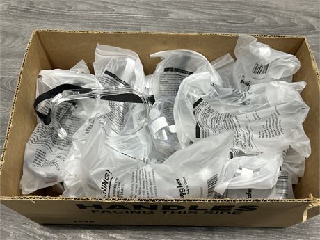 BOX OF SAFETY GOGGLES - ALL NEW
