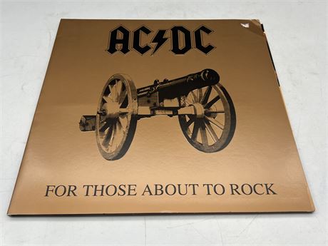 AC/DC - FOR THOSE ABOUT TO ROCK - VG+