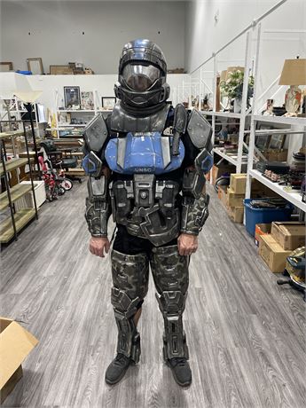 COMPLETE FULL SIZE HALO BODY SUIT (6ft)