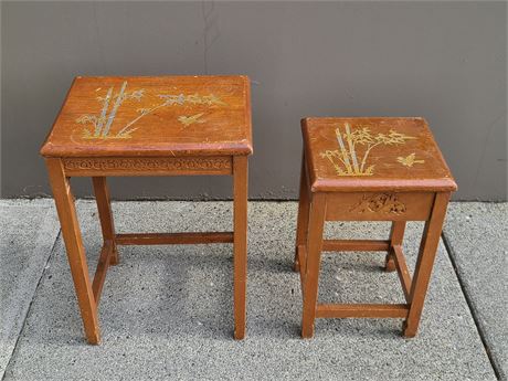 SET OF 2 ANTIQUE NESTING TABLES WITH CARVED SIDES (20"Height - 14"x11"Dm)