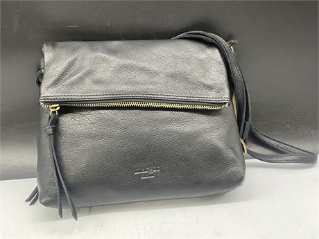 (NEW WITH TAGS) MARGOT NEW YORK PURSE
