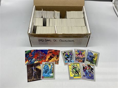 BOX OF 1992/93 DC COMIC CARDS