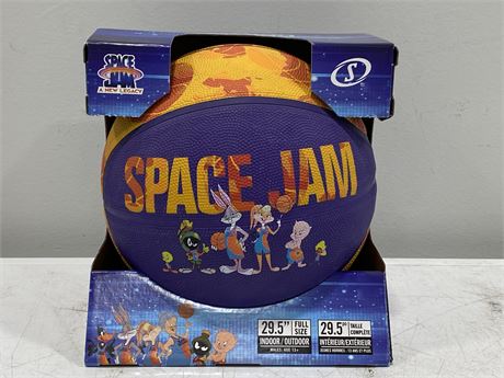 SPACE JAM BASKETBALL NEW IN BOX