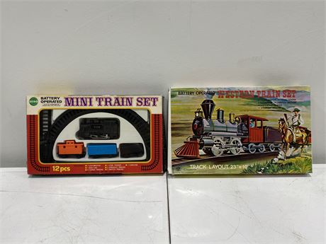 2 VINTAGE TRAIN SETS IN ORIGINAL BOXES