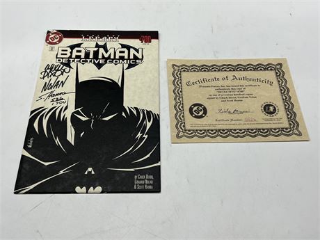 TRIPLE SIGNED BATMAN DETECTIVE COMICS #700 W/COA