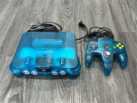 ICE BLUE N64 CONSOLE W/CONTROLLER - POWERS UP