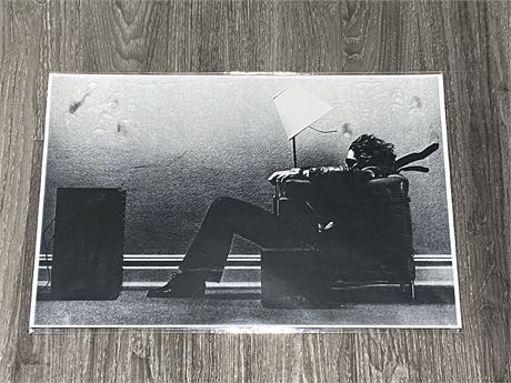FAMOUS MAXWELL BLOWN AWAY GUY POSTER (12”X18”)