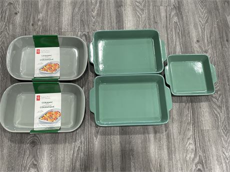 5 PIECES OF CERAMIC CASSEROLE DISHES