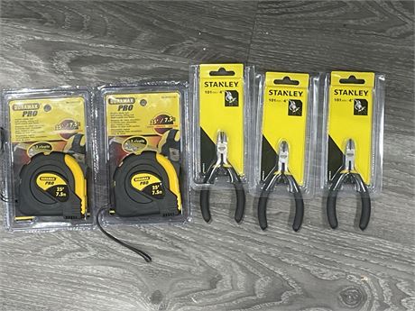 2 NEW DURAMAX PRO 25’ MEASURING TAPE & 3 NEW STANLEY 4” PLIERS