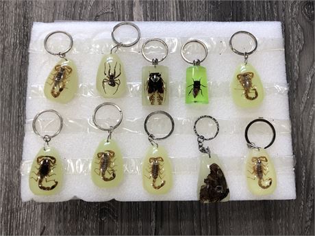 10 RESIN GLOW IN THE DARK INSECT KEYCHAINS