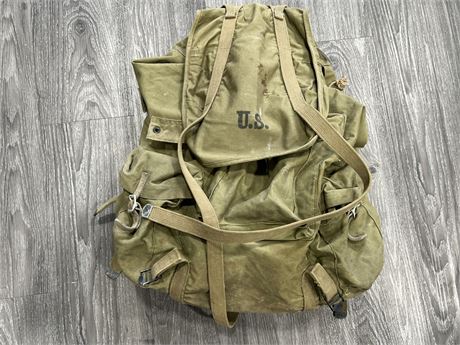 1942 US ARMY CANVAS BACK PACK
