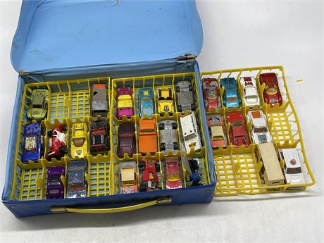 VINTAGE MATCHBOX CARS W/ 1976 CARRY CASE
