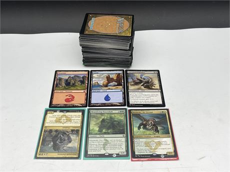 STACK OF MAGIC THE GATHERING CARDS COMMONS - RARES