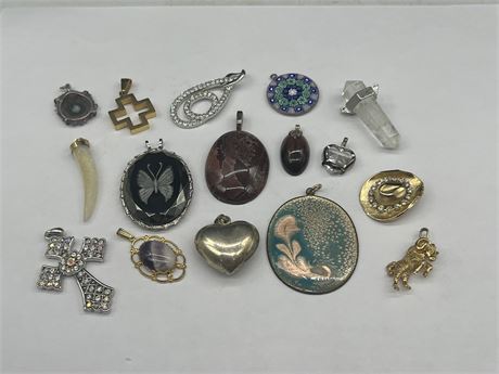 16 DESIGNER STYLE STONE & OTHER VINTAGE PENDENTS