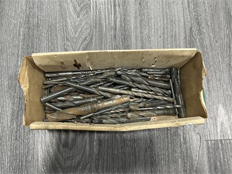 APPRX 100 ASSORTED DRILL BITS