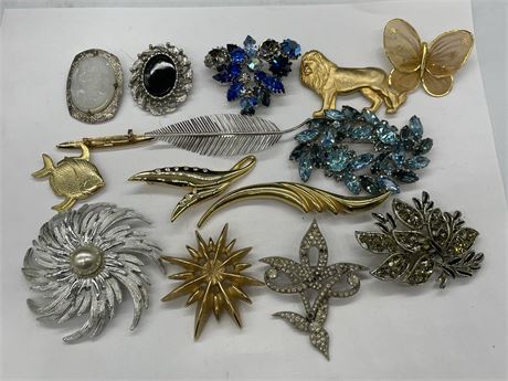 VINTAGE ESTATE BROOCHES - SOME MARKED