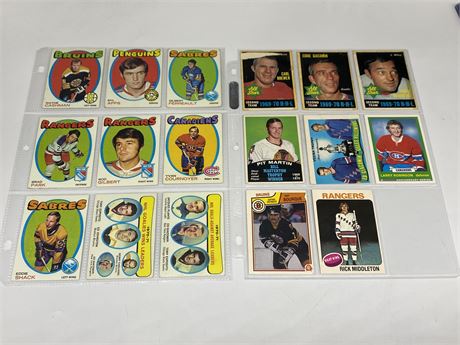 17 VINTAGE NHL CARDS