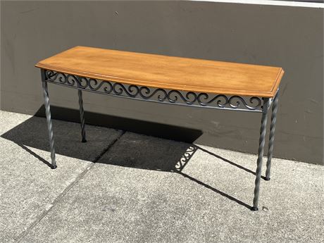 WROUGHT IRON TABLE W/MAPLE TOP (16”x41”x21”)
