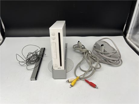 WII CONSOLE W/ CORDS, STAND & SENSOR BAR