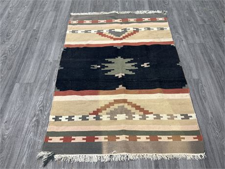AREA RUG / TAPESTRY (48”x72”)
