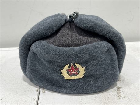 SOVIET RUSSIAN ARMY HAT